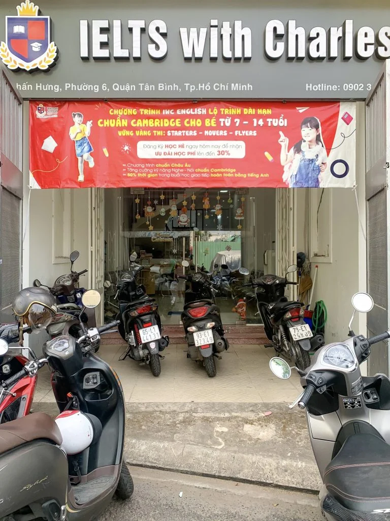 Học phí IELTS with Charles mới nhất