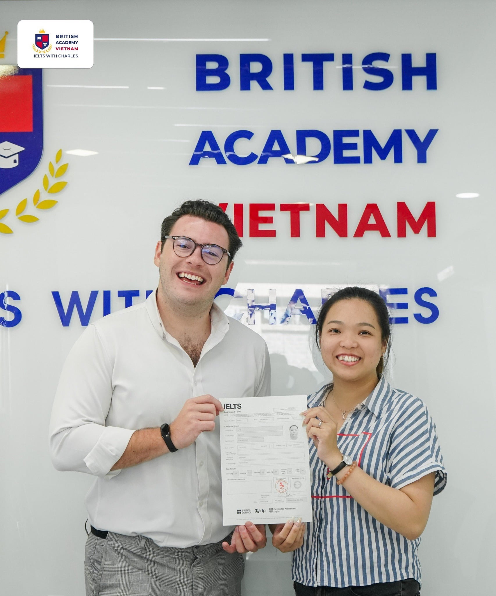 Chị Vân đạt IELTS General 6.0 cùng thầy Charles