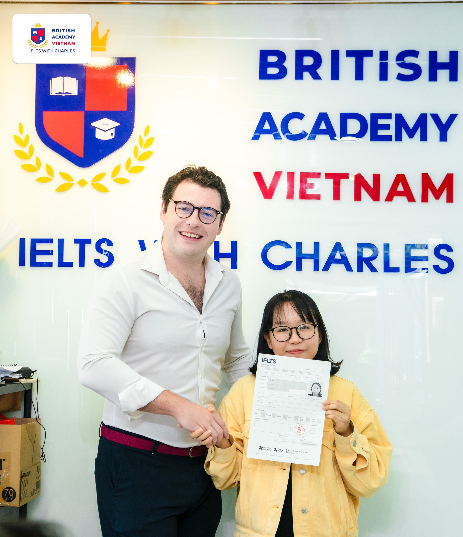 Uyển Nhi đạt IELTS Academic 6.5 cùng thầy Charles